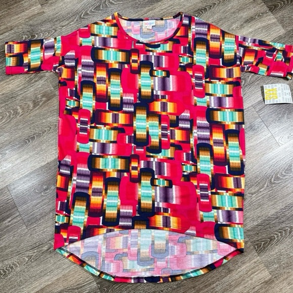 Lularoe Blouse Women XXS Tunic Red w/ Black Green Irma Geometric Block NWT Hi-Lo - Picture 1 of 5